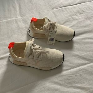 NEW Addidas Original Women NMD R1 Shoes